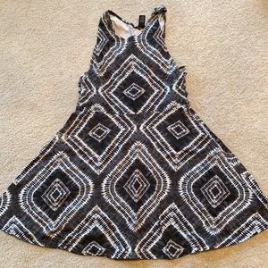 Skater dress, laced sides